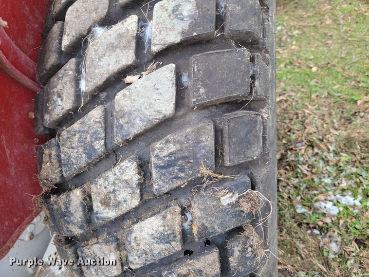 image for item NO9758 Massey Ferguson 230 tractor