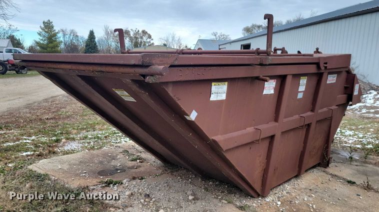 image for item NO9759 Galbreath Pack-Man hydraulic trash compactor