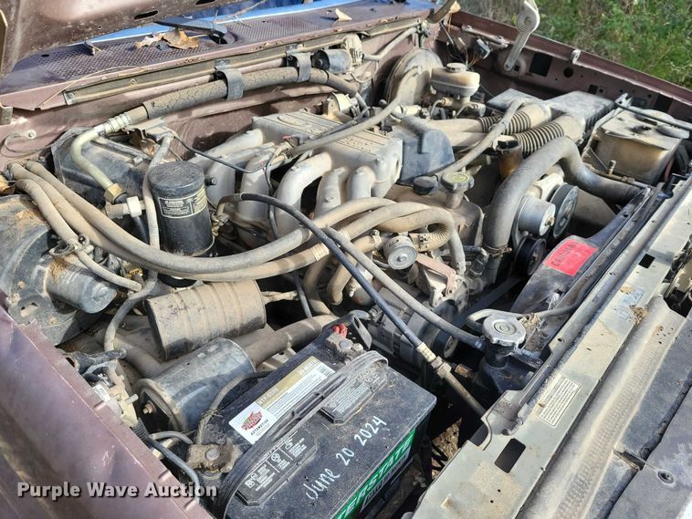 image for item NO9760 1992 Ford F150 pickup truck