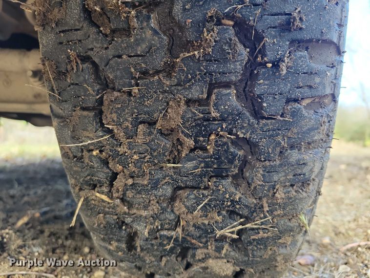 image for item NO9760 1992 Ford F150 pickup truck