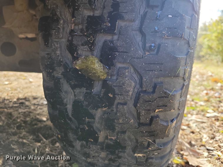 image for item NO9760 1992 Ford F150 pickup truck