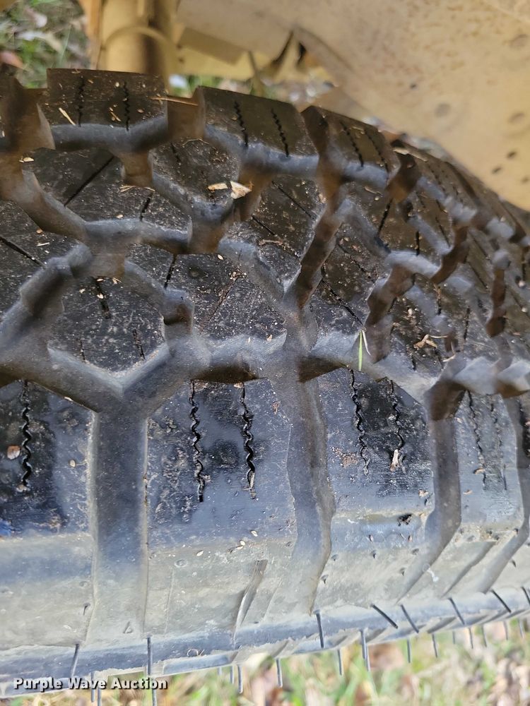 image for item NO9760 1992 Ford F150 pickup truck