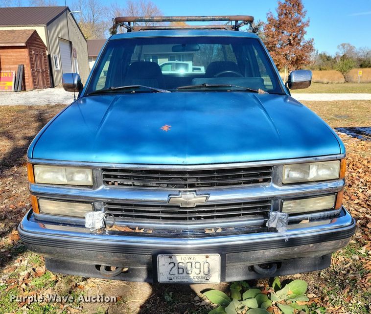 image for item NO9761 1994 Chevrolet K1500 Ext. Cab pickup truck