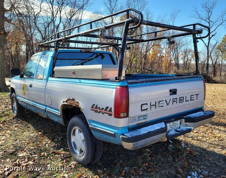 image for item NO9761 1994 Chevrolet K1500 Ext. Cab pickup truck