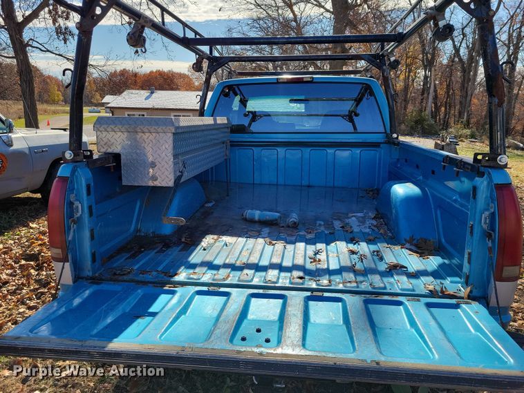 image for item NO9761 1994 Chevrolet K1500 Ext. Cab pickup truck