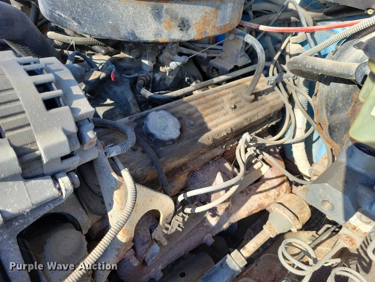 image for item NO9761 1994 Chevrolet K1500 Ext. Cab pickup truck