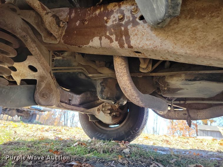 image for item NO9762 1991 Dodge D150 pickup truck