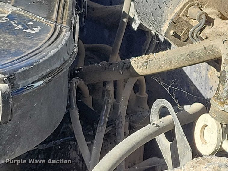 image for item NO9762 1991 Dodge D150 pickup truck