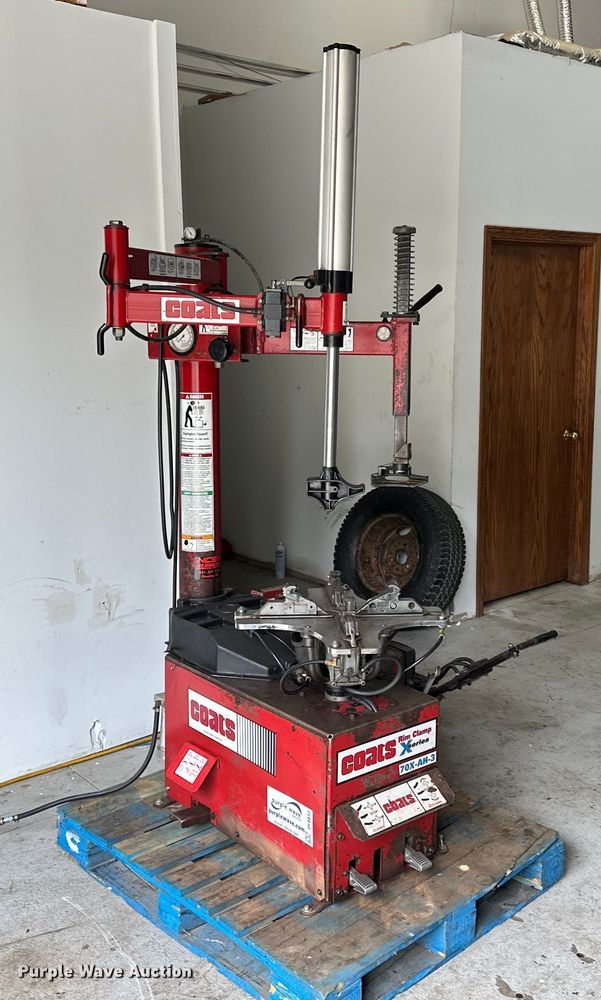 image for item DF8633 Coats 70X-AH-3 tire machine