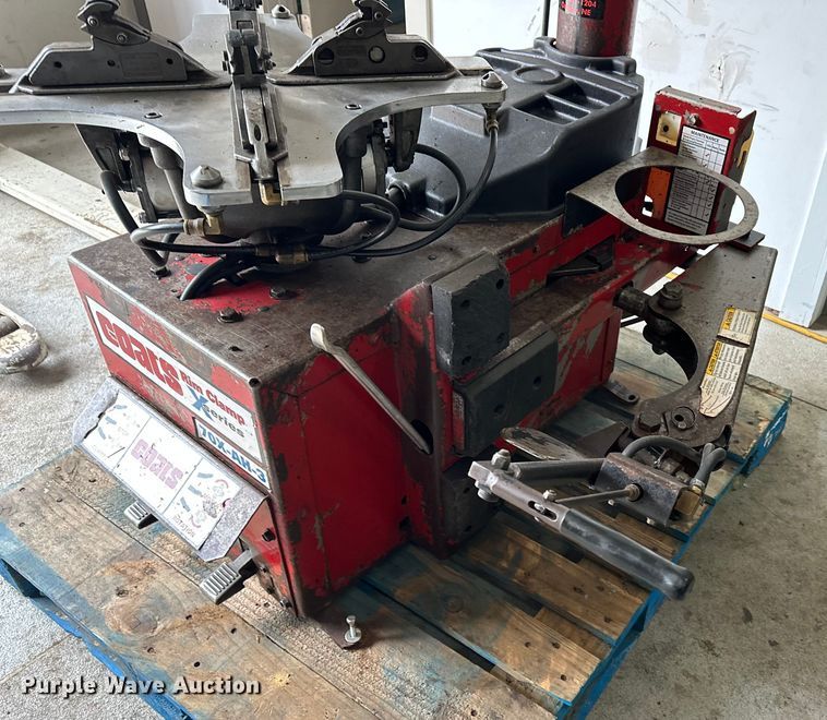 image for item DF8633 Coats 70X-AH-3 tire machine