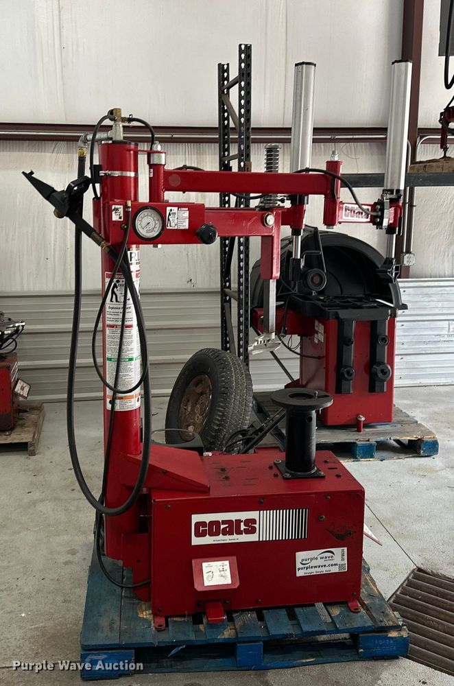 image for item DF8634 Coats 80C tire machine