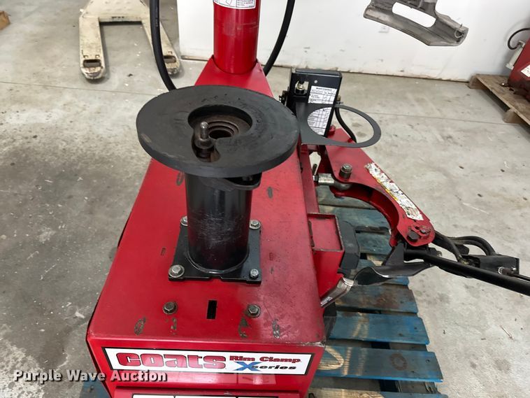 image for item DF8634 Coats 80C tire machine