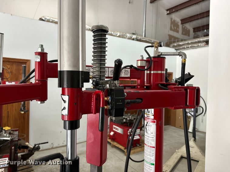 image for item DF8634 Coats 80C tire machine