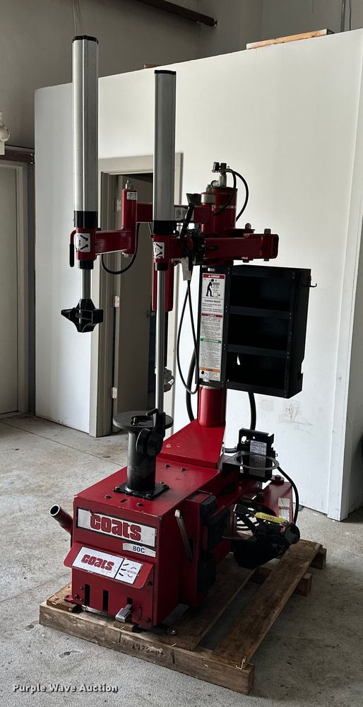 image for item DF8635 Coats 80C tire machine