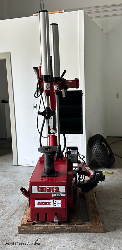 image for item DF8635 Coats 80C tire machine