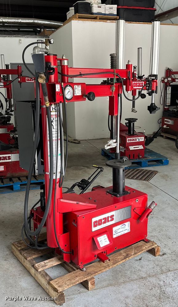 image for item DF8635 Coats 80C tire machine