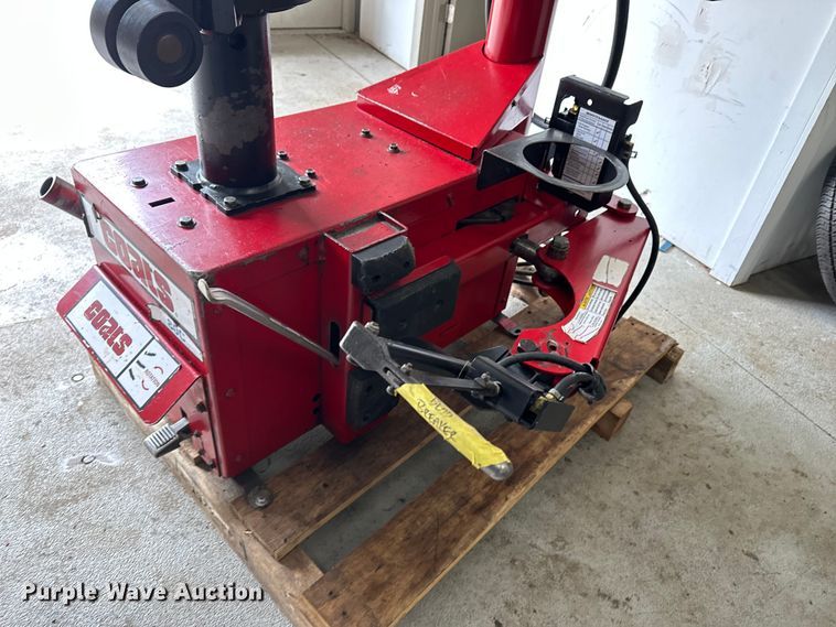 image for item DF8635 Coats 80C tire machine