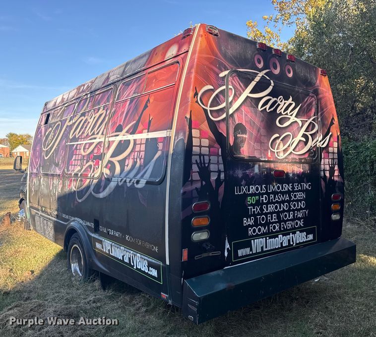 image for item DJ7875 2004 Ford E450 party bus