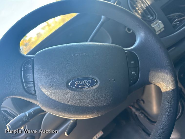 image for item DJ7875 2004 Ford E450 party bus