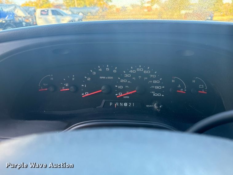 image for item DJ7875 2004 Ford E450 party bus