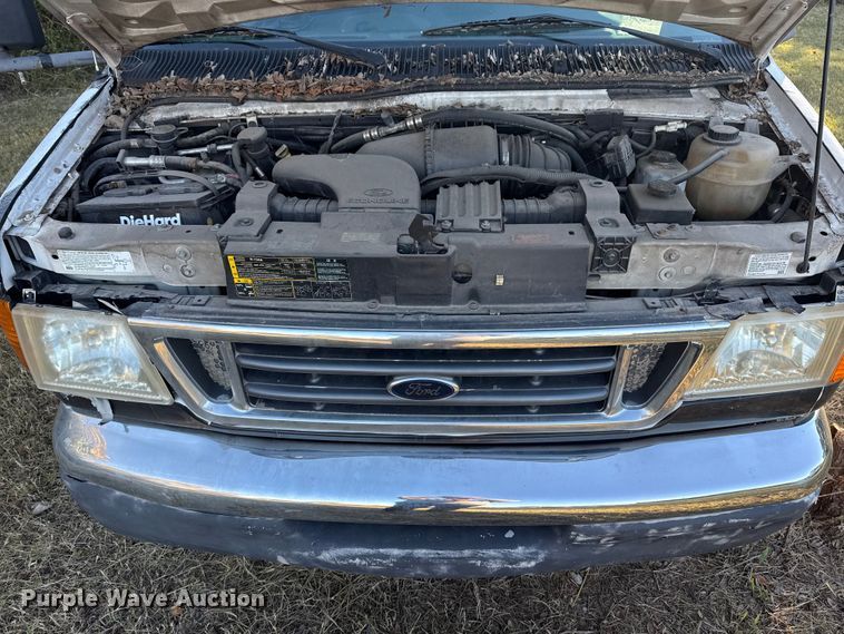 image for item DJ7875 2004 Ford E450 party bus