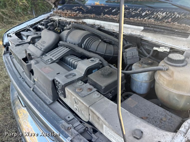 image for item DJ7875 2004 Ford E450 party bus