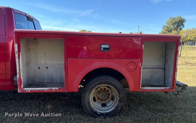 image for item DJ7876 2011 Dodge Ram 5500 Crew Cab utility / service truck