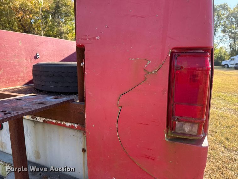 image for item DJ7876 2011 Dodge Ram 5500 Crew Cab utility / service truck