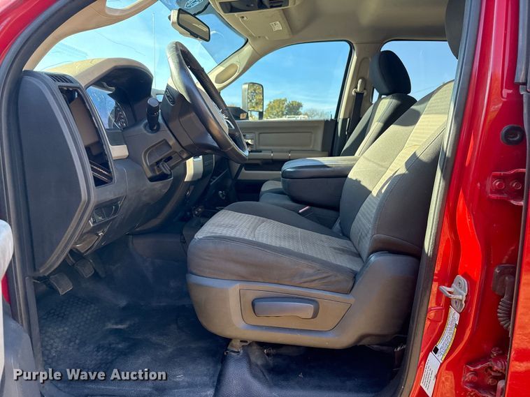 image for item DJ7876 2011 Dodge Ram 5500 Crew Cab utility / service truck