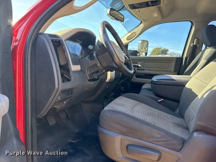 image for item DJ7876 2011 Dodge Ram 5500 Crew Cab utility / service truck