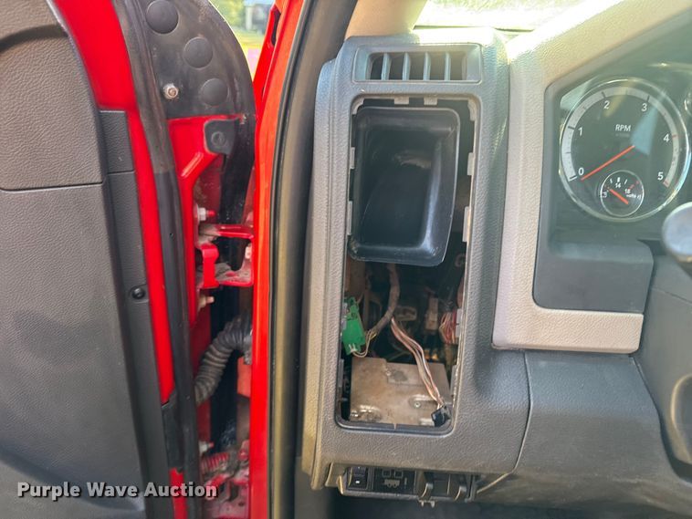 image for item DJ7876 2011 Dodge Ram 5500 Crew Cab utility / service truck