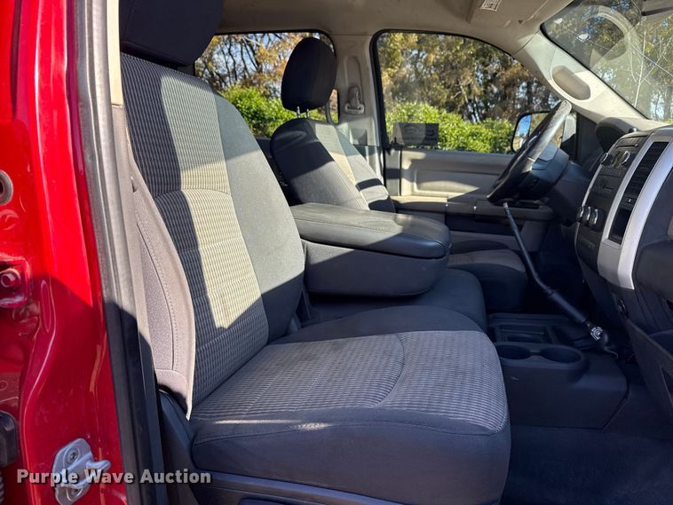 image for item DJ7876 2011 Dodge Ram 5500 Crew Cab utility / service truck