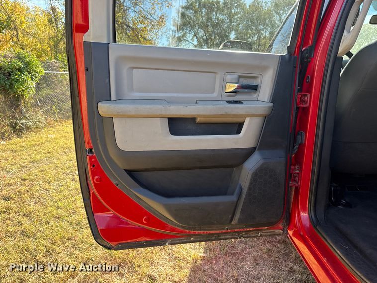 image for item DJ7876 2011 Dodge Ram 5500 Crew Cab utility / service truck