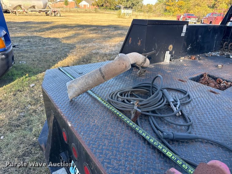 image for item DJ7877 2012 Dodge Ram 5500 Crew Cab flatbed truck