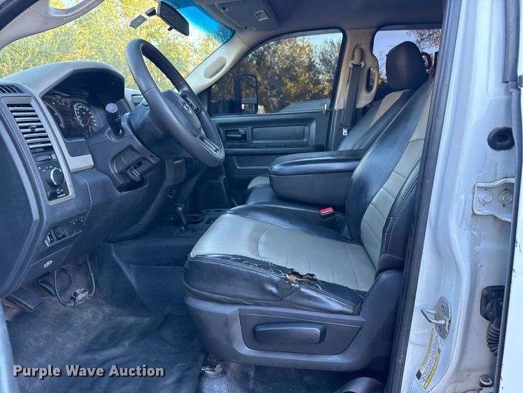 image for item DJ7877 2012 Dodge Ram 5500 Crew Cab flatbed truck