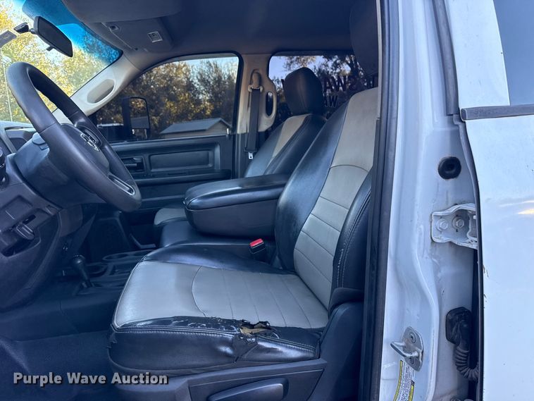 image for item DJ7877 2012 Dodge Ram 5500 Crew Cab flatbed truck