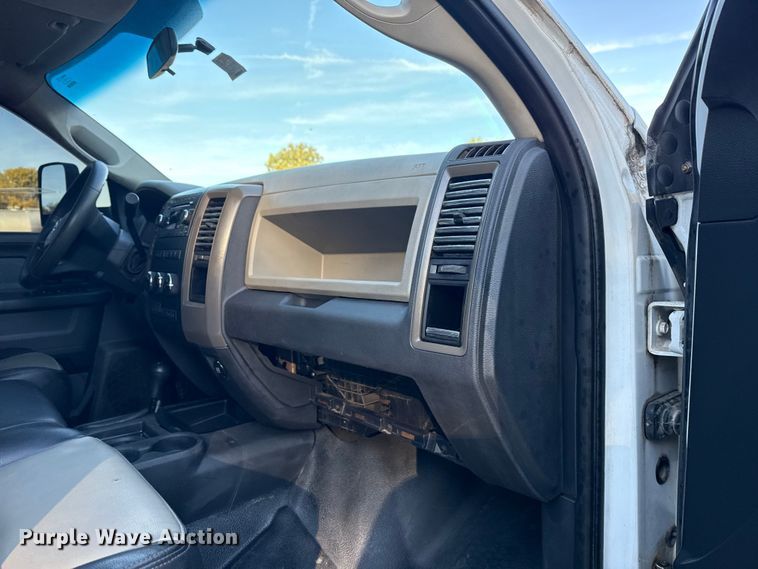 image for item DJ7877 2012 Dodge Ram 5500 Crew Cab flatbed truck