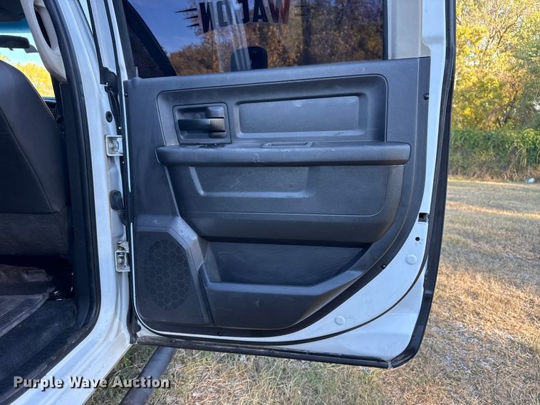 image for item DJ7877 2012 Dodge Ram 5500 Crew Cab flatbed truck