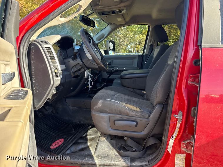 image for item DJ7878 2011 Dodge Ram 5500 Crew Cab utility / service truck