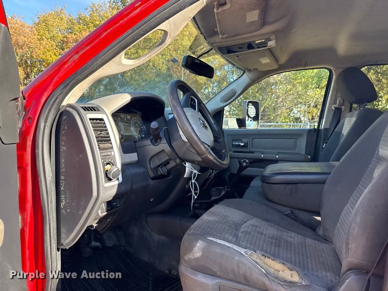 image for item DJ7878 2011 Dodge Ram 5500 Crew Cab utility / service truck