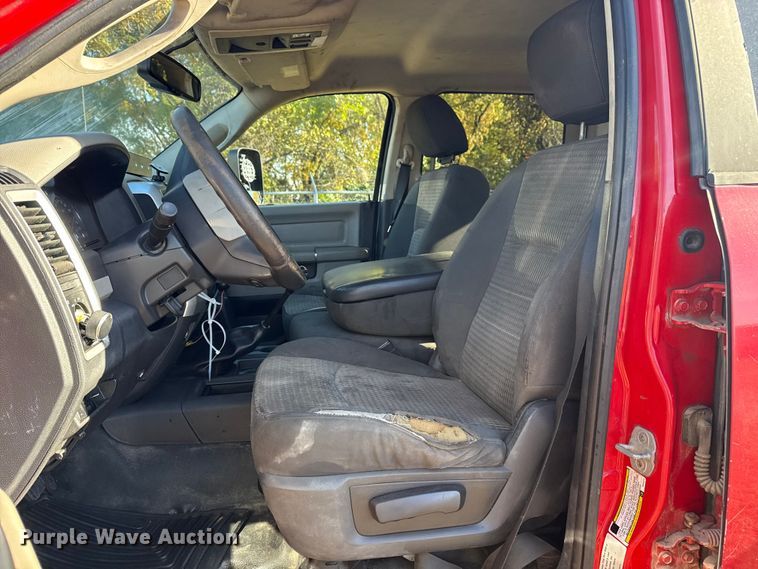 image for item DJ7878 2011 Dodge Ram 5500 Crew Cab utility / service truck