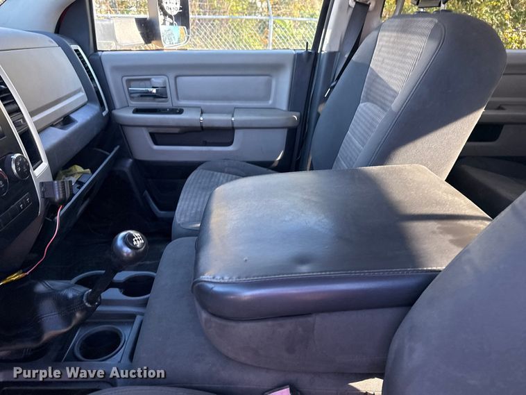 image for item DJ7878 2011 Dodge Ram 5500 Crew Cab utility / service truck