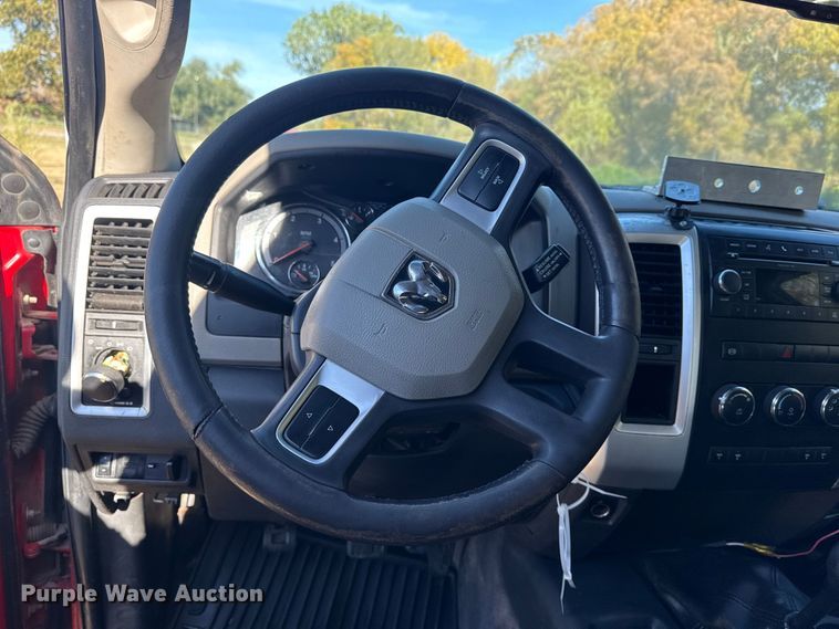 image for item DJ7878 2011 Dodge Ram 5500 Crew Cab utility / service truck