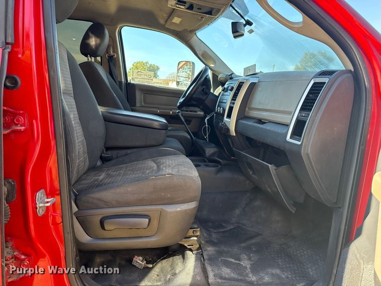 image for item DJ7878 2011 Dodge Ram 5500 Crew Cab utility / service truck