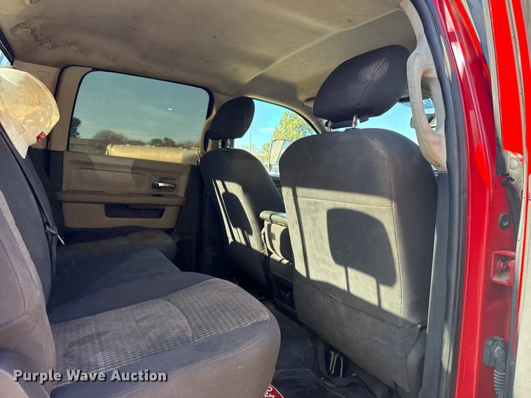 image for item DJ7878 2011 Dodge Ram 5500 Crew Cab utility / service truck