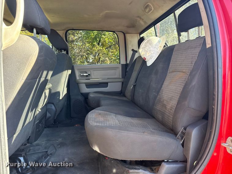 image for item DJ7878 2011 Dodge Ram 5500 Crew Cab utility / service truck