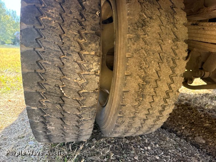 image for item DJ7878 2011 Dodge Ram 5500 Crew Cab utility / service truck