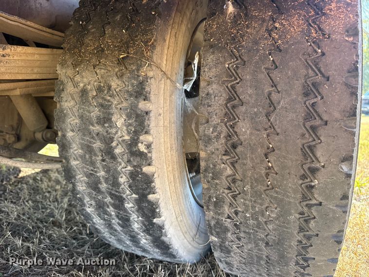 image for item DJ7878 2011 Dodge Ram 5500 Crew Cab utility / service truck