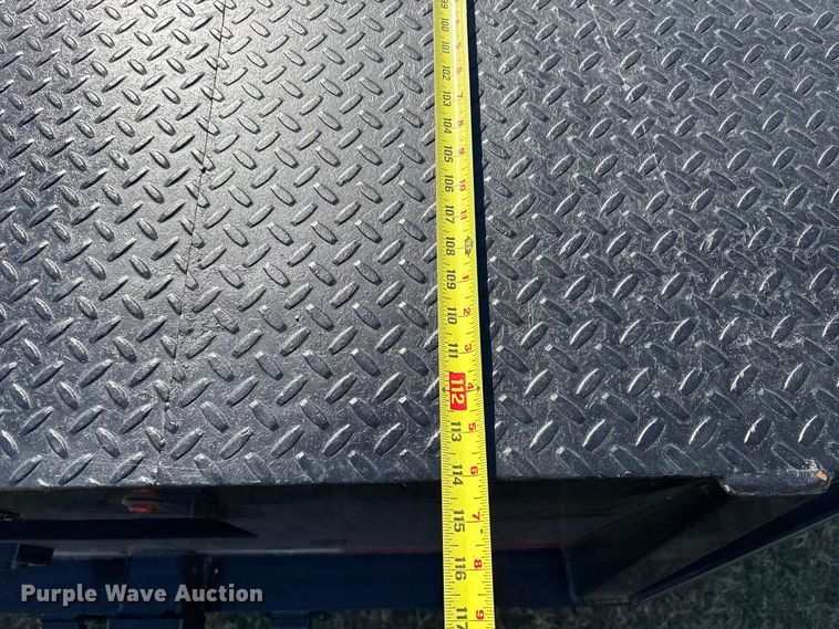 image for item DJ7953 2022 Chevrolet Silverado 3500HD  Crew Cab flatbed pickup truck