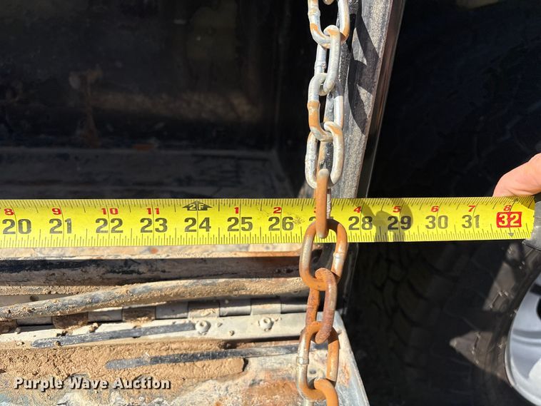 image for item DJ7953 2022 Chevrolet Silverado 3500HD  Crew Cab flatbed pickup truck